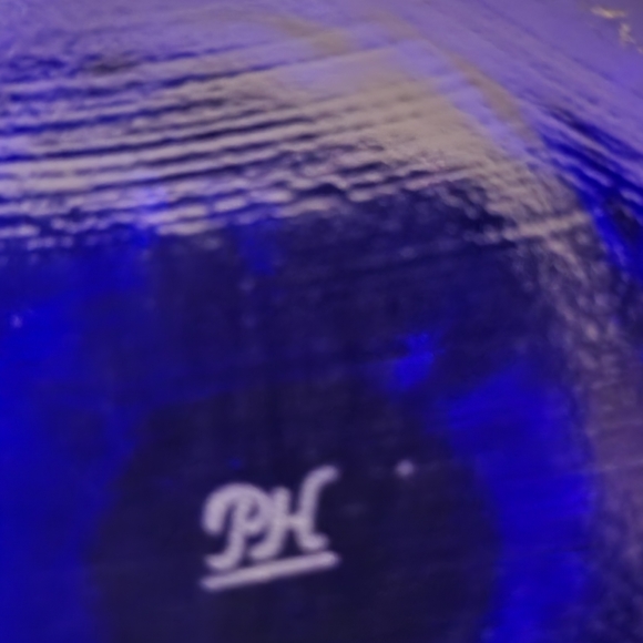 Princess House Vase Cobalt Blue Glass, Hand Blown Signed - Picture 6 of 8